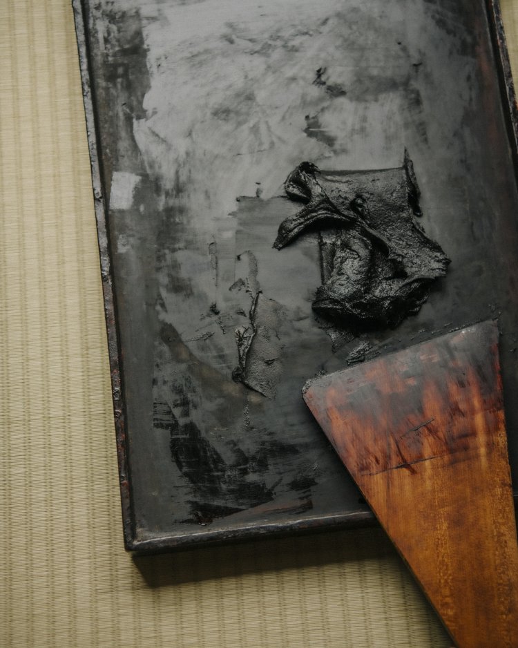 タトラスがアートディレクターにYOSHIROTTENを迎えた限定コレクションを発売！日本の漆塗りにフィーチャー