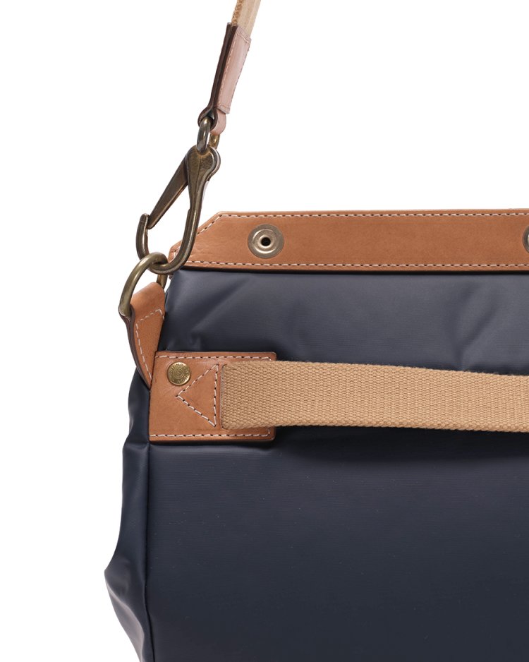 SHOULDER BAG BY HUNTING WORLD_NAVY (5)