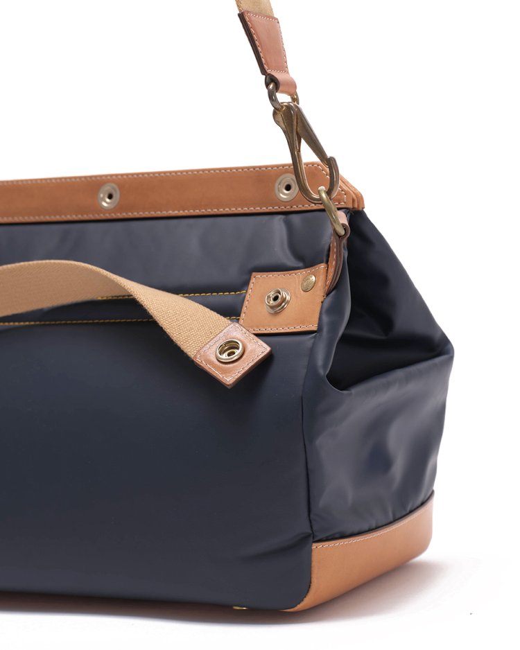 SHOULDER BAG BY HUNTING WORLD_NAVY (6)