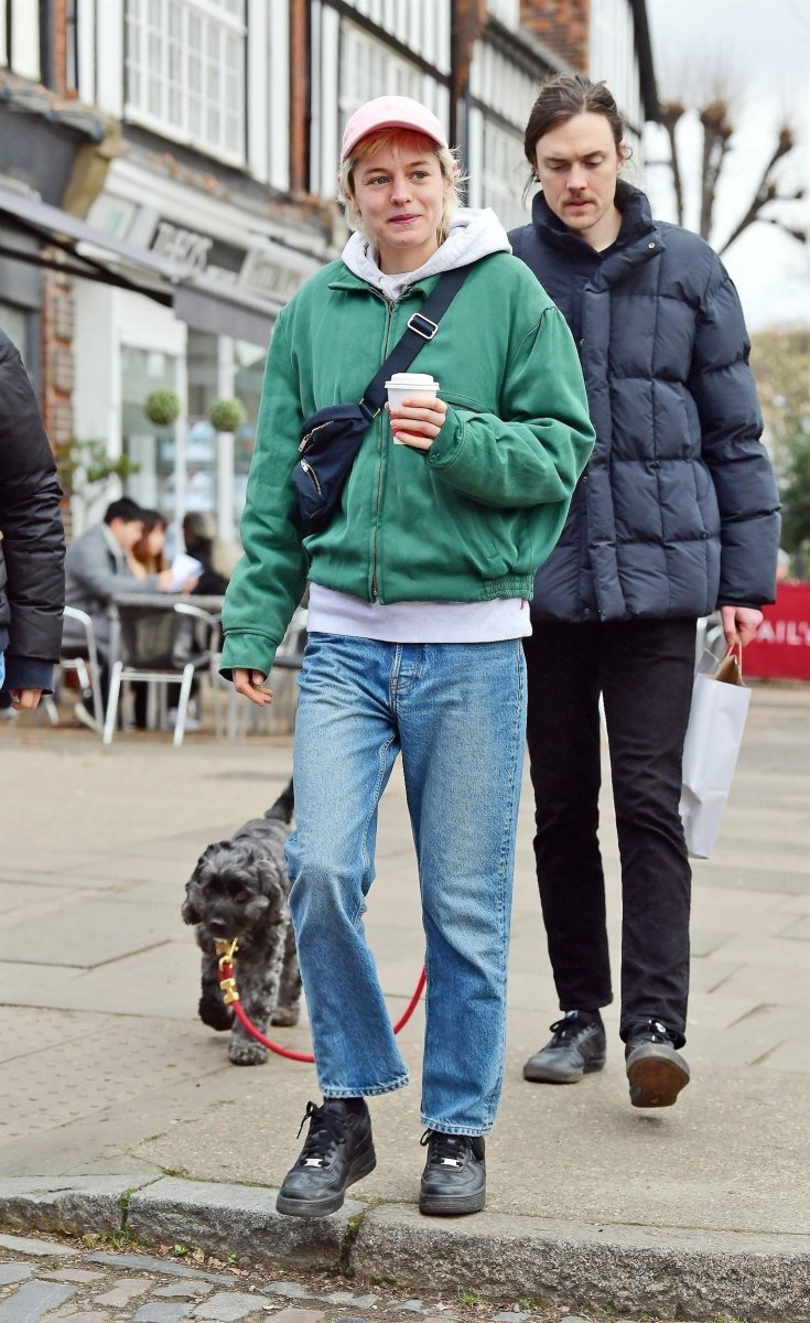*EXCLUSIVE* *WEB MUST CALL FOR PRICING BEFORE USAGE* The Crown actress Emma Corrin looks in great spirits as she pictured enjoying a day out with her friends before bumping into fellow actor George Mackay and his newborn baby!