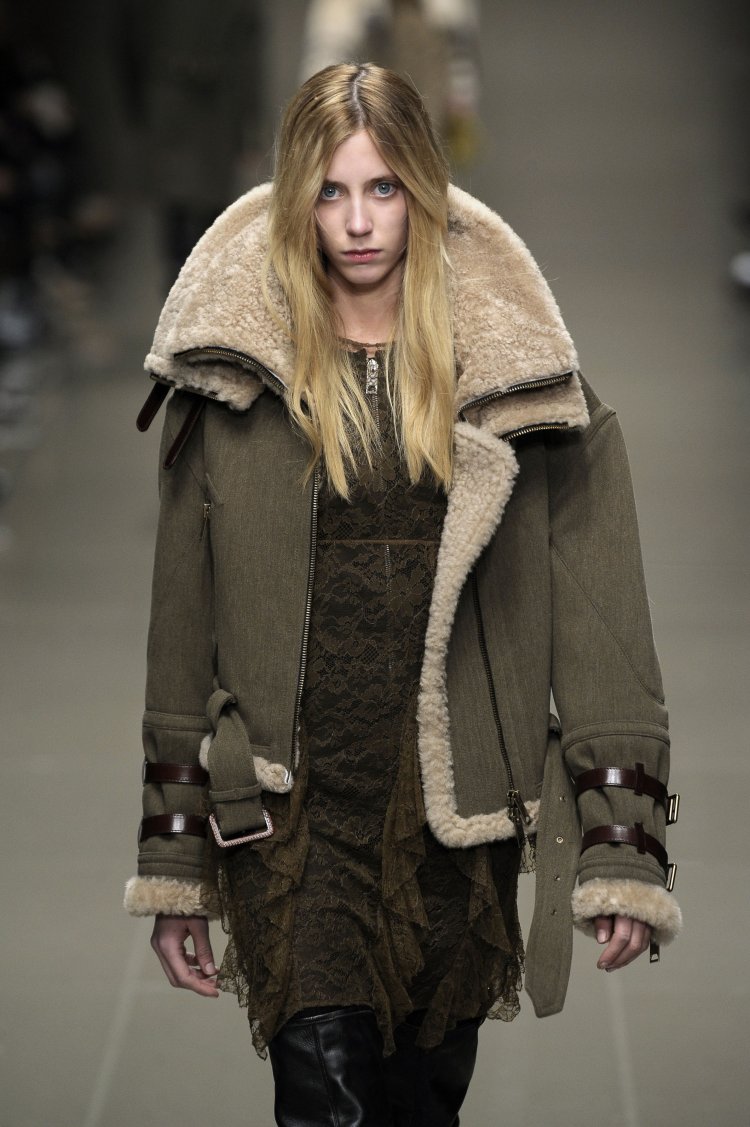 London Fashion Week Fall / Winter 2010BURBERRY PRORSUMLondon, Febuary 2010