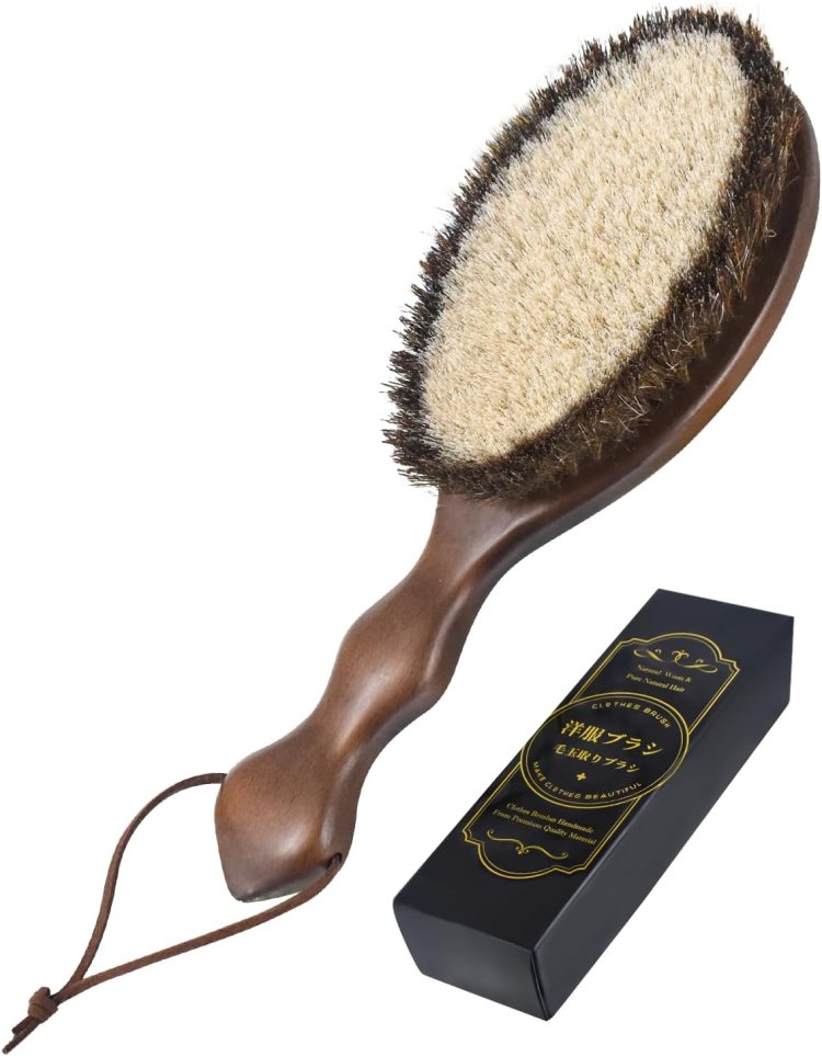 clothes brush