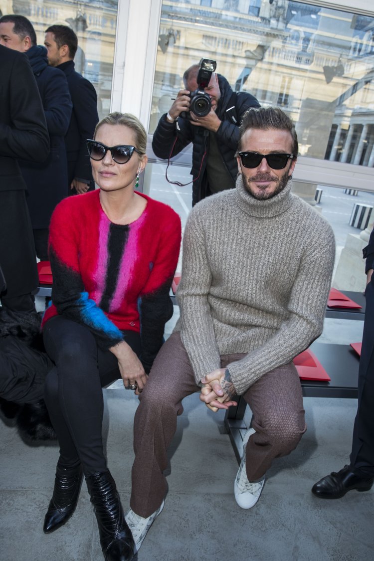 Front raw du défilé de mode "Louis Vuitton" homme collection Automne/Hiver 2017-2018 dans les jardins du Palais Royal à Paris