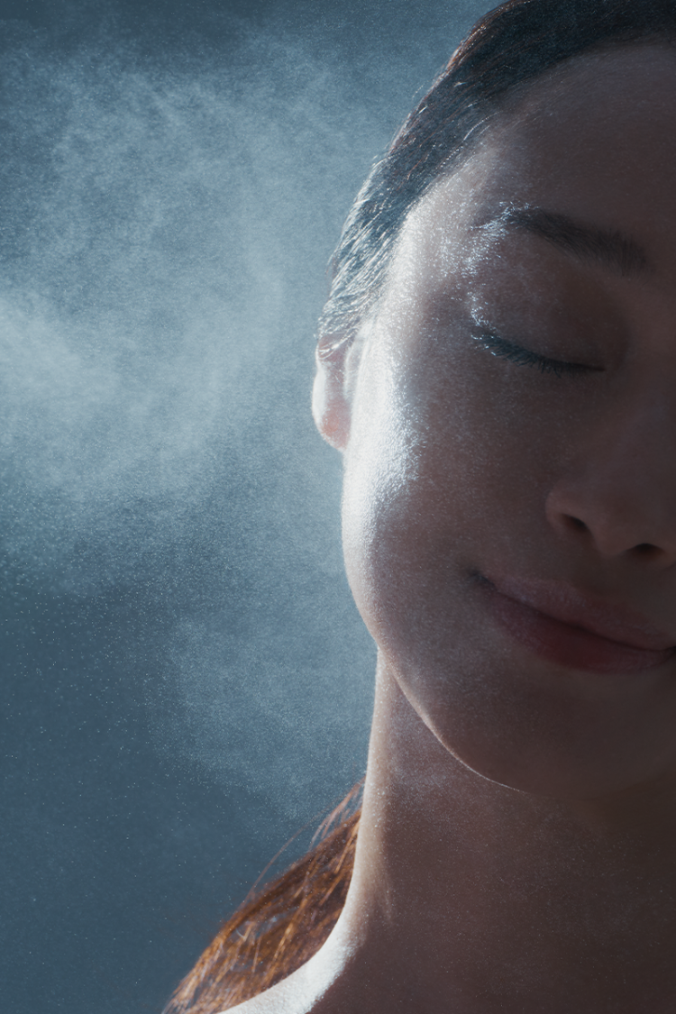 For those mornings when you don't feel like having a moment! MEGLY SHUTTO," a carbonic acid mist to improve facial appearance with just 10 seconds of care, is born!