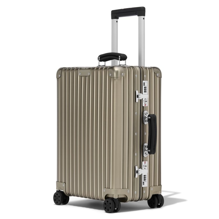 RIMOWA_Classic_Cabin_Titanium_PDP_3-4