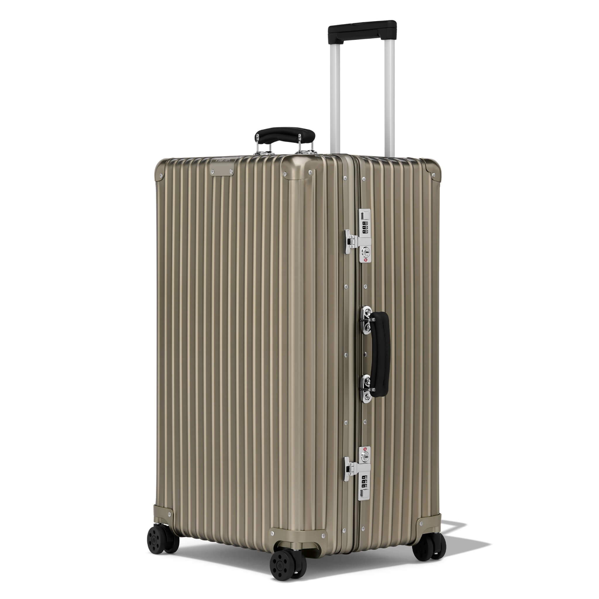 Rimowa's popular CLASSIC collection is now available in a new