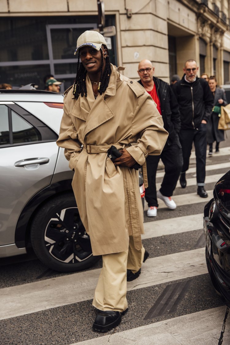 WOMEN FW 24-25 / PARIS / STREET FASHION / PARIS STREET DAY 3 /