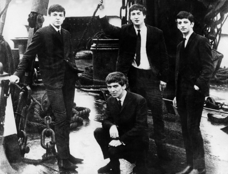 The BEATLES auf einer Jersey Ferry, undatiert