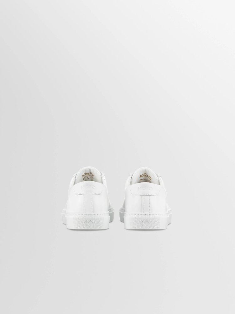 KOIO Capri Leather Sneakerimgi_145_Capri-V2-triple-white-4-min