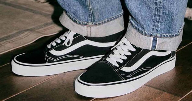 ヴァンズ「オールドスクール」完全ガイド【知り尽くすためのFAQ、コーデ事例、おすすめモデルを紹介】