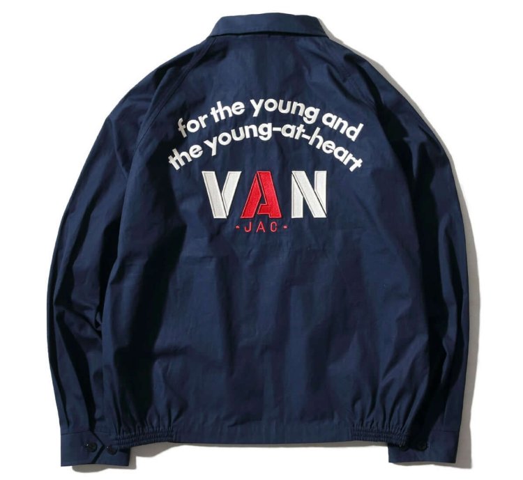 VAN " Swing top with back logo embroidery