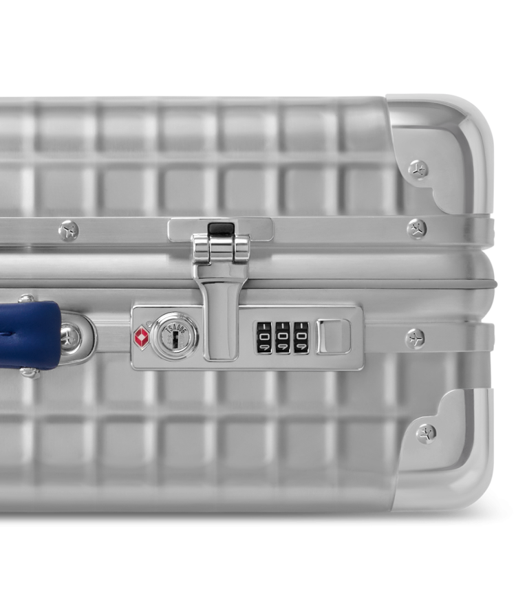 RIMOWA_Classic_Grid_Silver_Hand Carry Case_Thumbnail_T