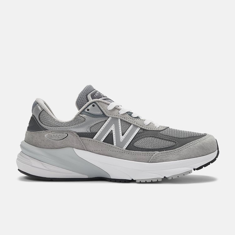 New Balance "M990v6"