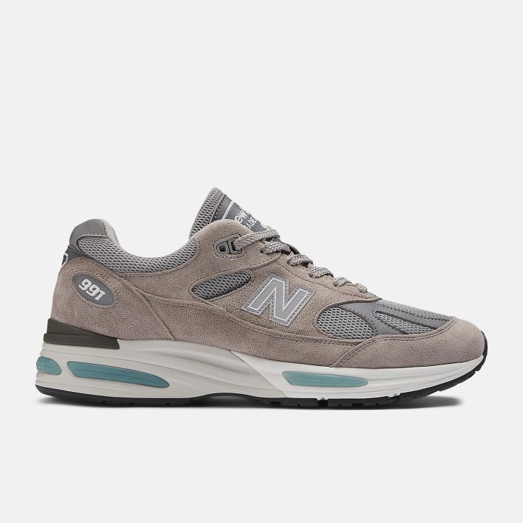 New Balance "M991v2"
