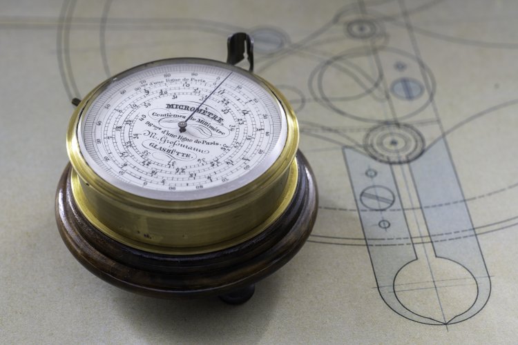 180Jahre_Uhrmacherkunst_Micrometer
