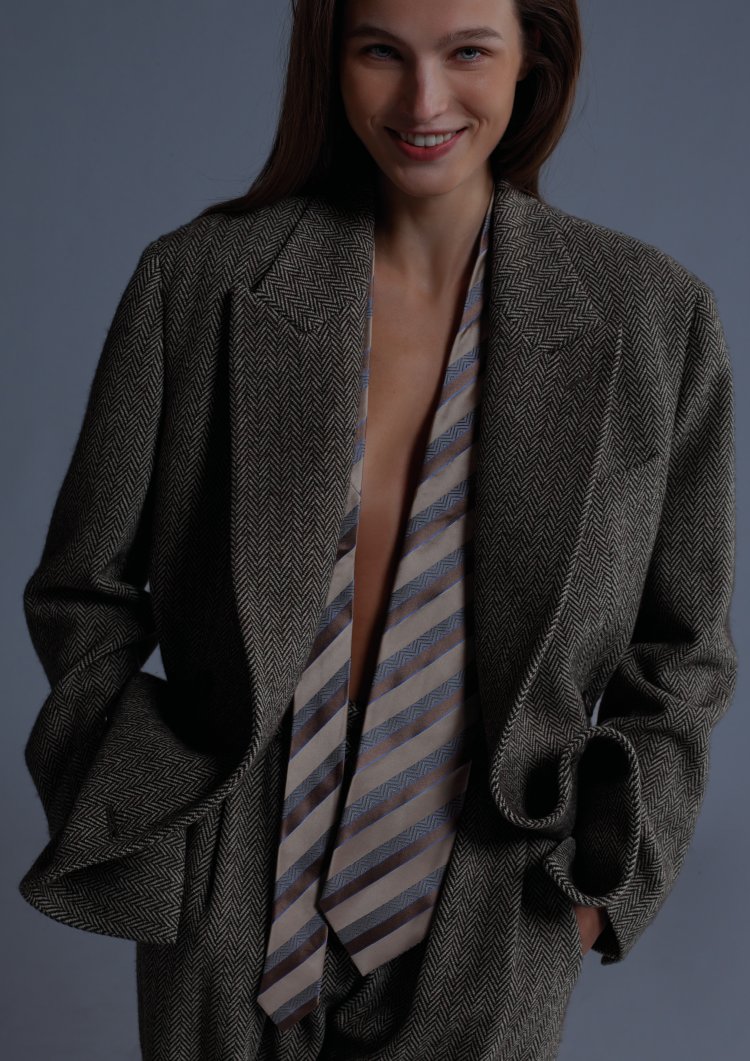 ジョルジオ アルマーニの70〜90'sコレクションを忠実に再現！ARMANI