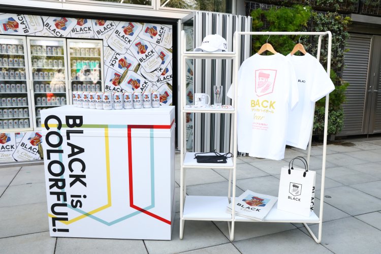 The "Black Nikka Exhibition You Don't Know" is now being held at Harakad! What kind of contents can you enjoy with a canned highball in your hand?