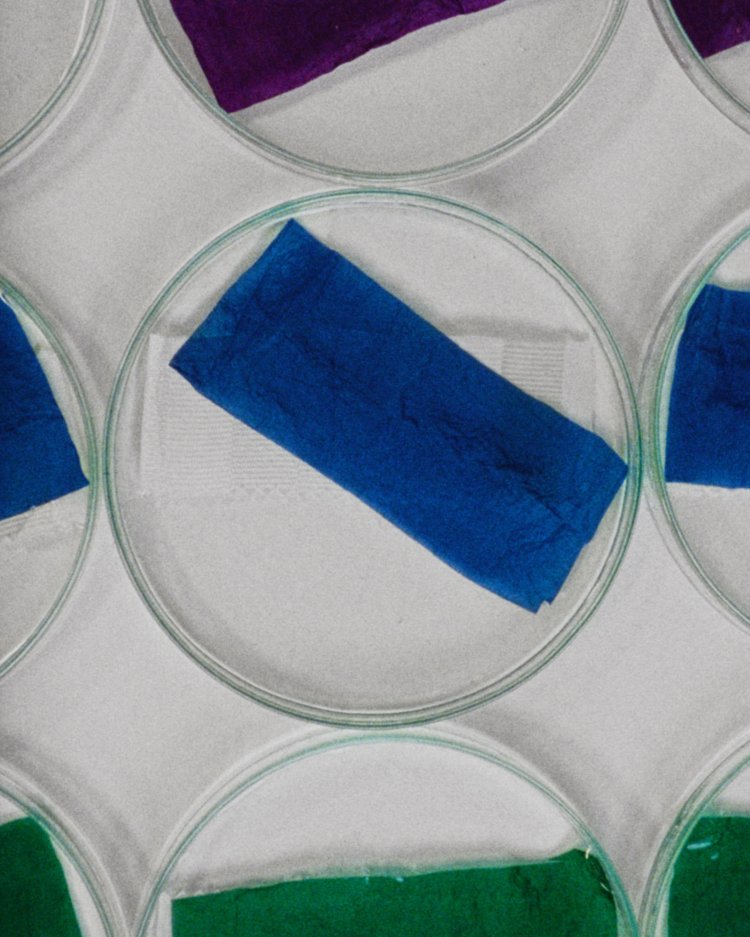 ストーンアイランドが「Material Science」の新作映像を公開!第三弾はブランドの象徴「NYLON METAL-TC」