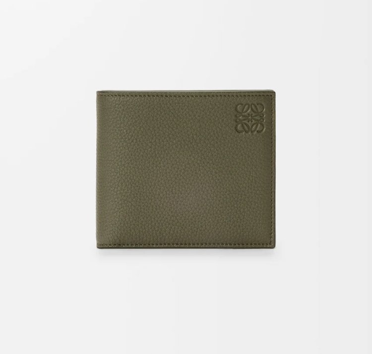 Puzzle bi-fold coin wallet in classic calf leather.