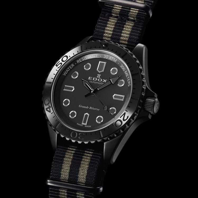 Edox launches the all-black " Neptunian Grande Reserve " watch, limited to Japan!