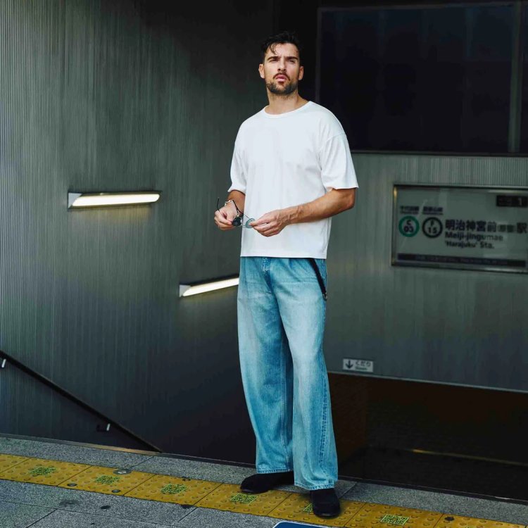 gentlemanprojects adult oversized t-shirt " BOX