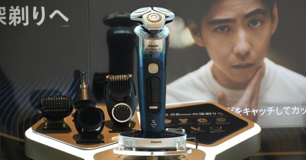 A new model of the ” Philips i9000 Prestige Ultra ” is now available! Equipped with multiple functions for body, nose and ear hair