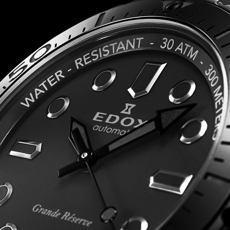 Edox launches the all-black " Neptunian Grande Reserve " watch, limited to Japan!