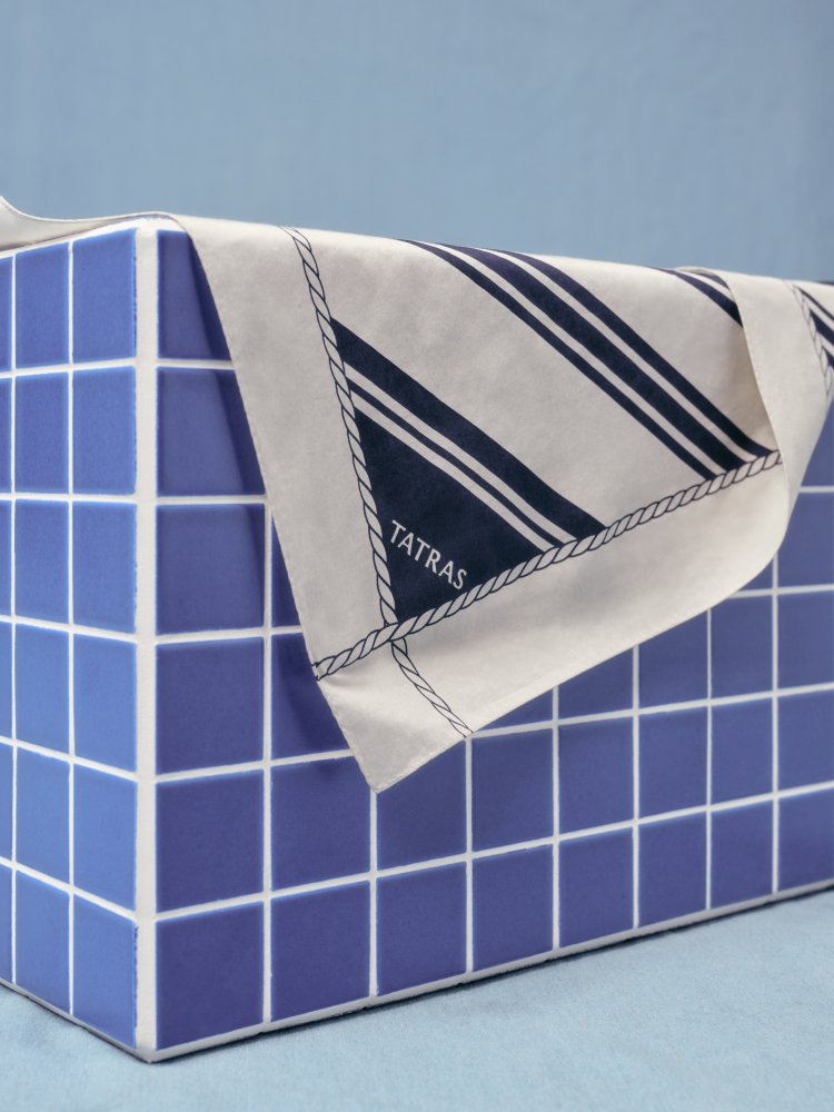 TARATLAS presents its summer capsule collection! Comfortable styles with a marine mood are the focus!