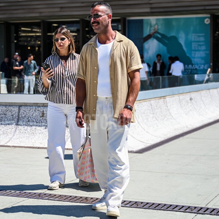 Summer Outfits for Mature Men Featuring a Beige Knit Polo Shirt