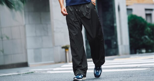 What Makes “RANGE” So Appealing—Nylon Pants That Are “Comfortable Yet Polished”?