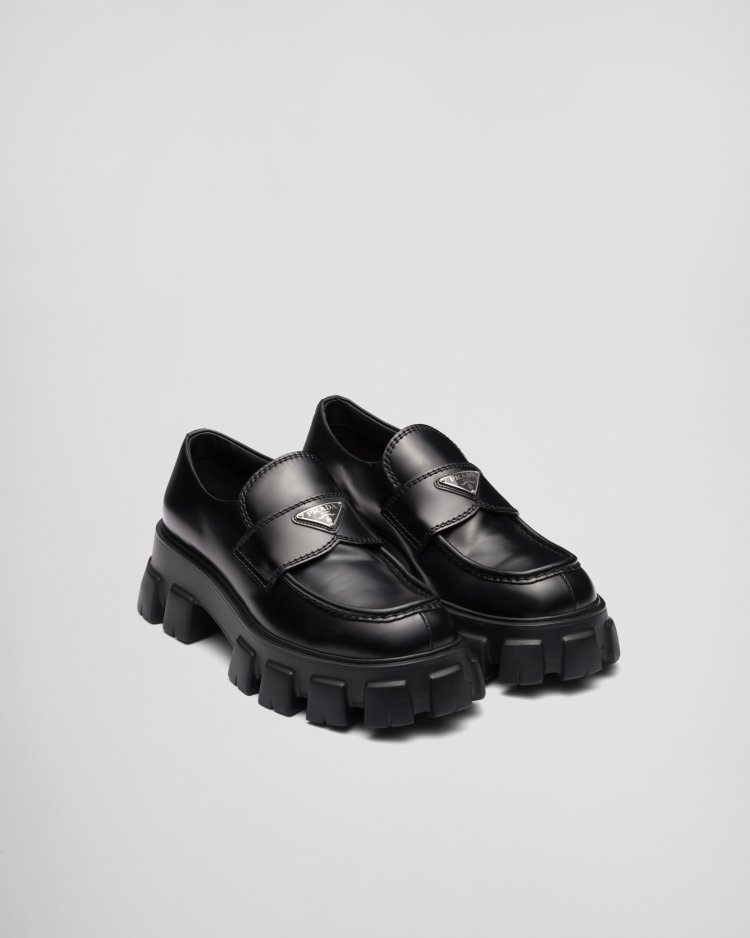 PRADA「Monolith Brushed Leather Loafers」