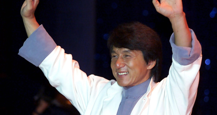 ジャッキー・チェン。ブルース・リーの後継者の道を捨て、笑いとアクションで世界を変えた男【男前列伝】