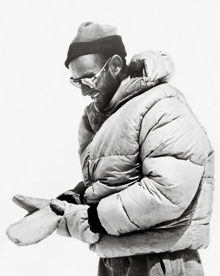 MC_FW_2026_INMONCLER_DS_RGB_300DPI_1x1_TERRAY_INTRO_POST_003